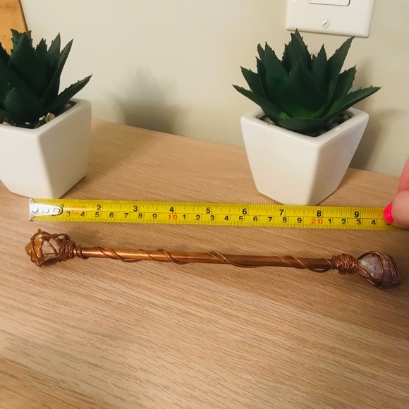 Amethyst and amber quartz crystals wand - Picture 5 of 5